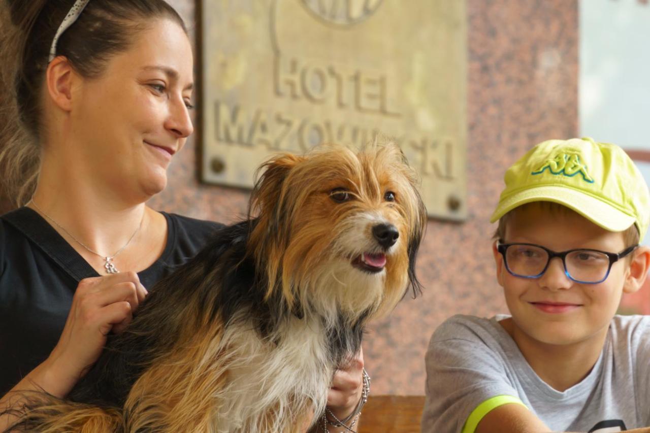 Hotel Mazowiecki Tomaszów Mazowiecki Buitenkant foto